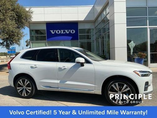 2022 Volvo XC60 B5 Inscription