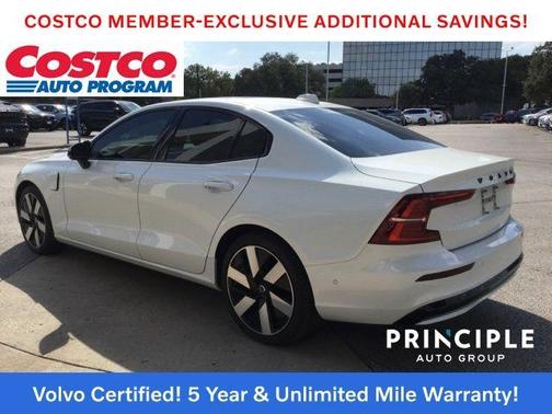 2024 Volvo S60 Recharge Plug-In Hybrid T8 Ultimate Dark Theme