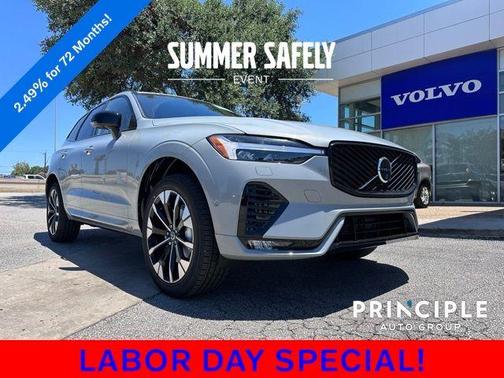 2026 Volvo XC60 B5 Plus Dark Theme