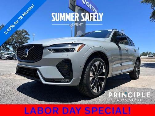 2026 Volvo XC60 B5 Plus Dark Theme