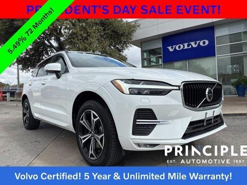 2022 Volvo XC60 B5 Momentum