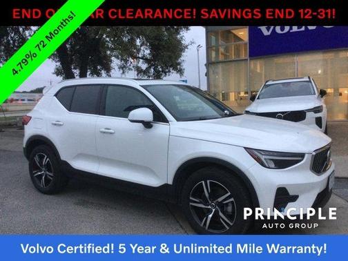 2025 Volvo XC40 B5 Core Bright Theme