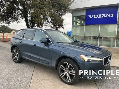 2021 Volvo XC60 T5 Momentum