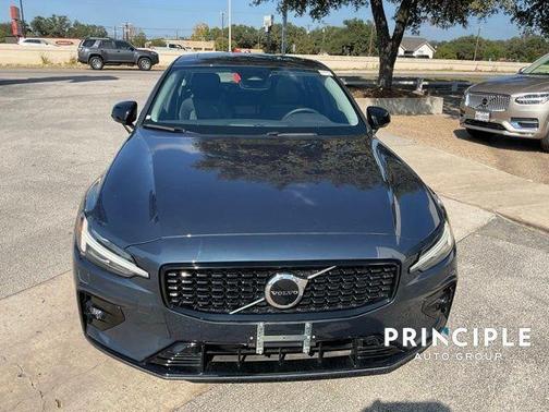 2025 Volvo S60 B5 Core