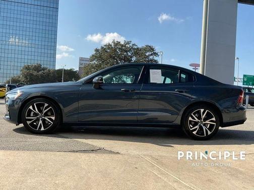 2025 Volvo S60 B5 Core