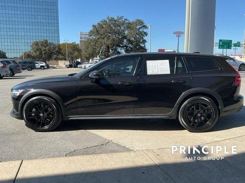 2020 Volvo V60 Cross Country T5