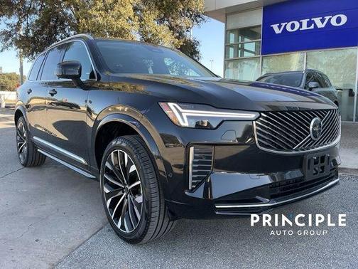 2025 Volvo XC90 B6 Plus 7-Seater