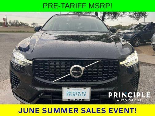2025 Volvo XC60 Plug-In Hybrid T8 Ultra