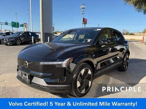 2025 Volvo EX30 Twin Motor Plus