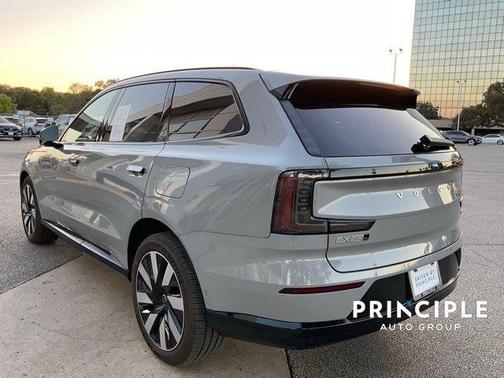 2025 Volvo EX90 Twin Motor Ultra