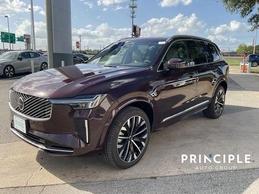 2026 Volvo XC90 B5 Core