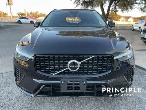 2025 Volvo XC60 B5 Core