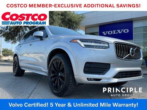 2022 Volvo XC90 T5 Momentum 7 Passenger