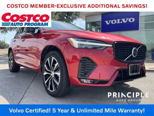 2023 Volvo XC60 B5 Ultimate Dark Theme