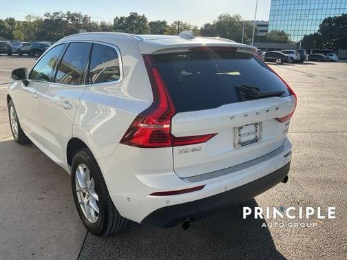 2018 Volvo XC60 T5 Momentum