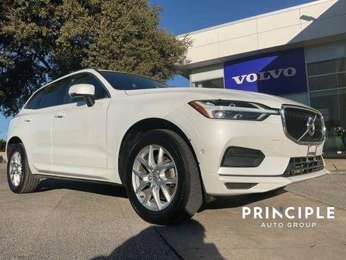2018 Volvo XC60 T5 Momentum