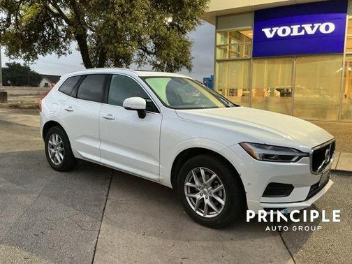 2018 Volvo XC60 T5 Momentum