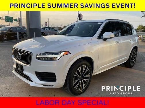 2020 Volvo XC90 T5 Momentum 7 Passenger