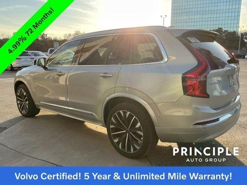 2025 Volvo XC90 B5 Plus