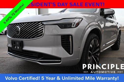 2025 Volvo XC90 B5 Plus