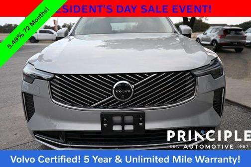 2025 Volvo XC90 B5 Plus