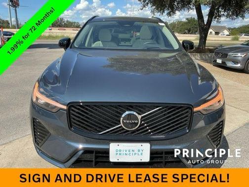 2026 Volvo XC60 B5 Ultra