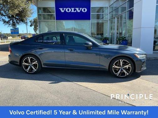 2025 Volvo S60 B5 Core