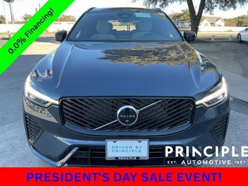 2026 Volvo XC60 B5 Plus