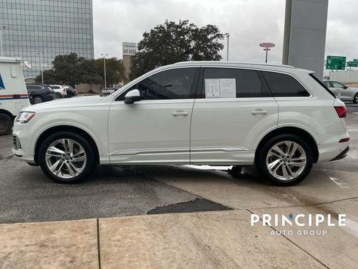 2020 Audi Q7 55 Premium Plus