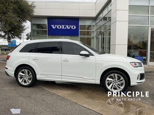 2020 Audi Q7 55 Premium Plus