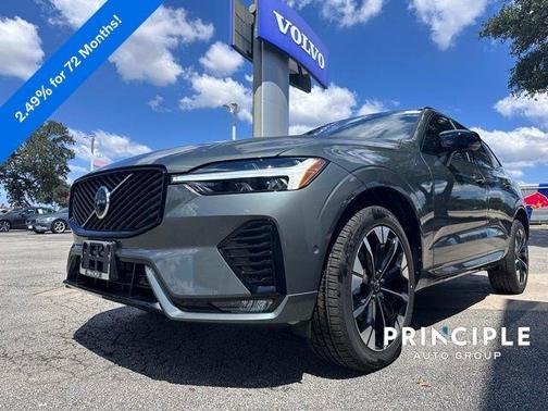 2026 Volvo XC60 B5 Plus