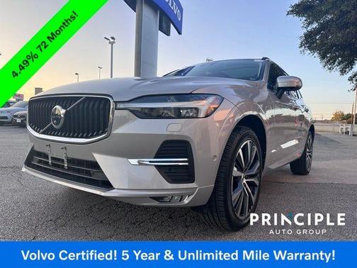 2022 Volvo XC60 B5 Momentum