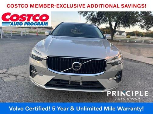 2022 Volvo XC60 B5 Momentum