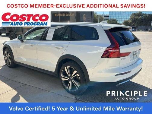 2025 Volvo V60 Cross Country B5 Plus