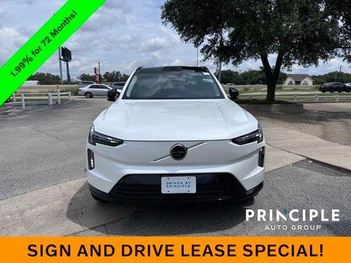 2025 Volvo EX90 Twin Motor Performance Plus