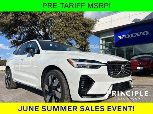 2025 Volvo XC60 Plug-In Hybrid T8 Plus