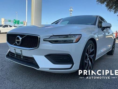 2019 Volvo S60 T5 Momentum