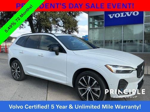 2023 Volvo XC60 B5 Plus Dark Theme