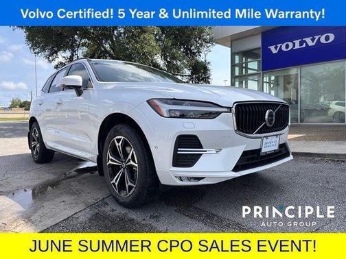 2022 Volvo XC60 B5 Momentum