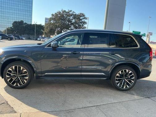 2026 Volvo XC90 B5 Plus 6-Seater