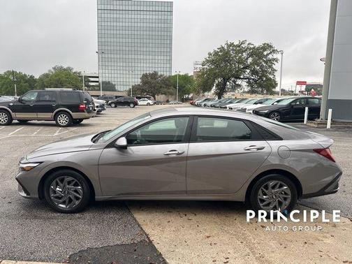 2024 Hyundai ELANTRA HEV Blue