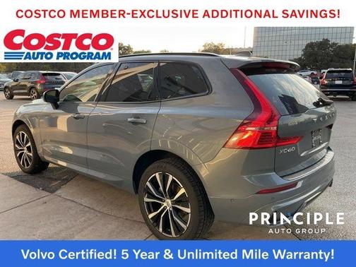2023 Volvo XC60 B5 Plus Dark Theme