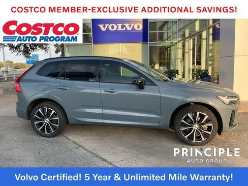 2023 Volvo XC60 B5 Plus Dark Theme