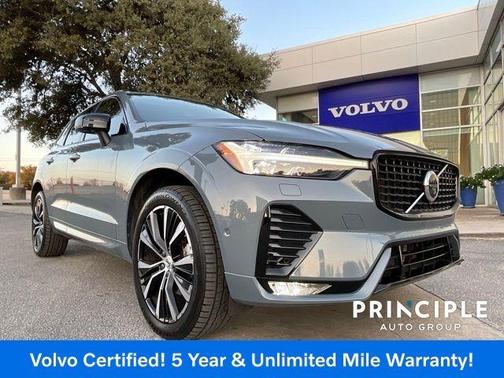 2023 Volvo XC60 B5 Plus Dark Theme