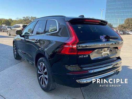 2023 Volvo XC60 B5 Core