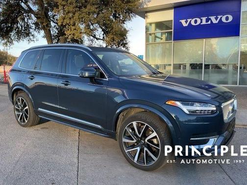 2023 Volvo XC90 B5 Plus