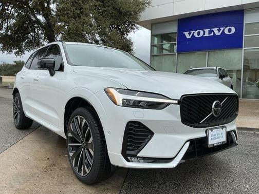 2026 Volvo XC60 B5 Ultra