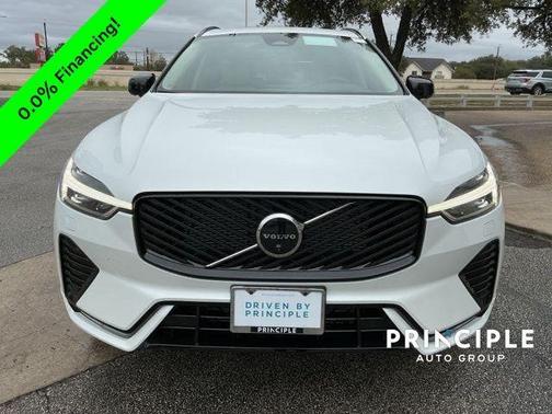 2026 Volvo XC60 B5 Ultra