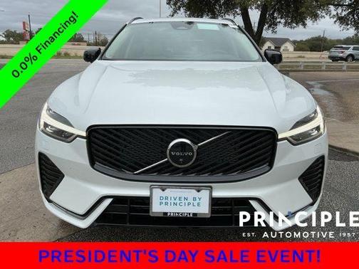 2026 Volvo XC60 B5 Ultra