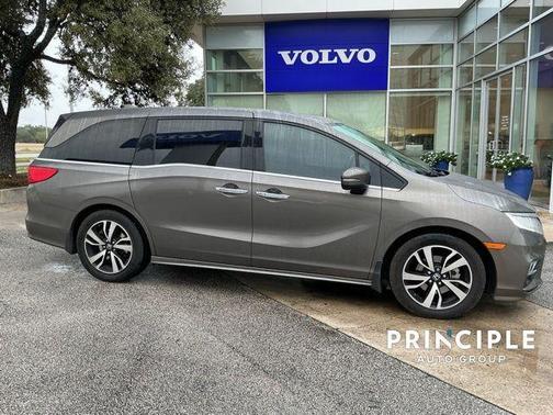 2019 Honda Odyssey Elite
